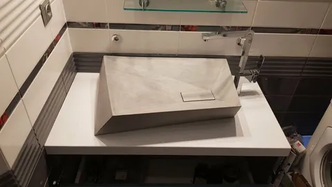 Прямая столешница в ванную комнату