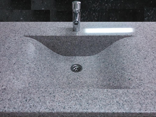 изогнутая литая раковина